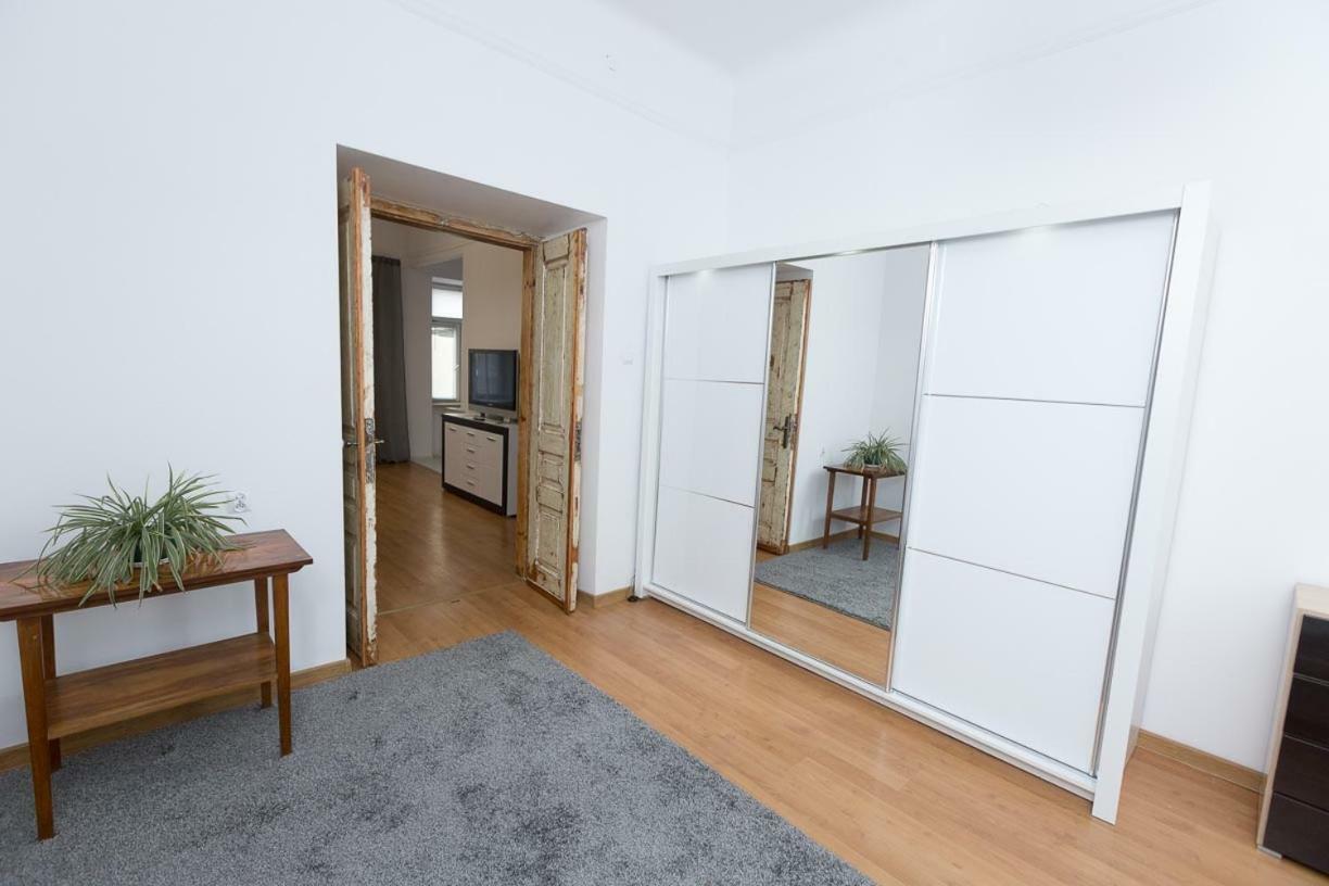Apartment - Old Town - Cyrulicza Lublin Luaran gambar